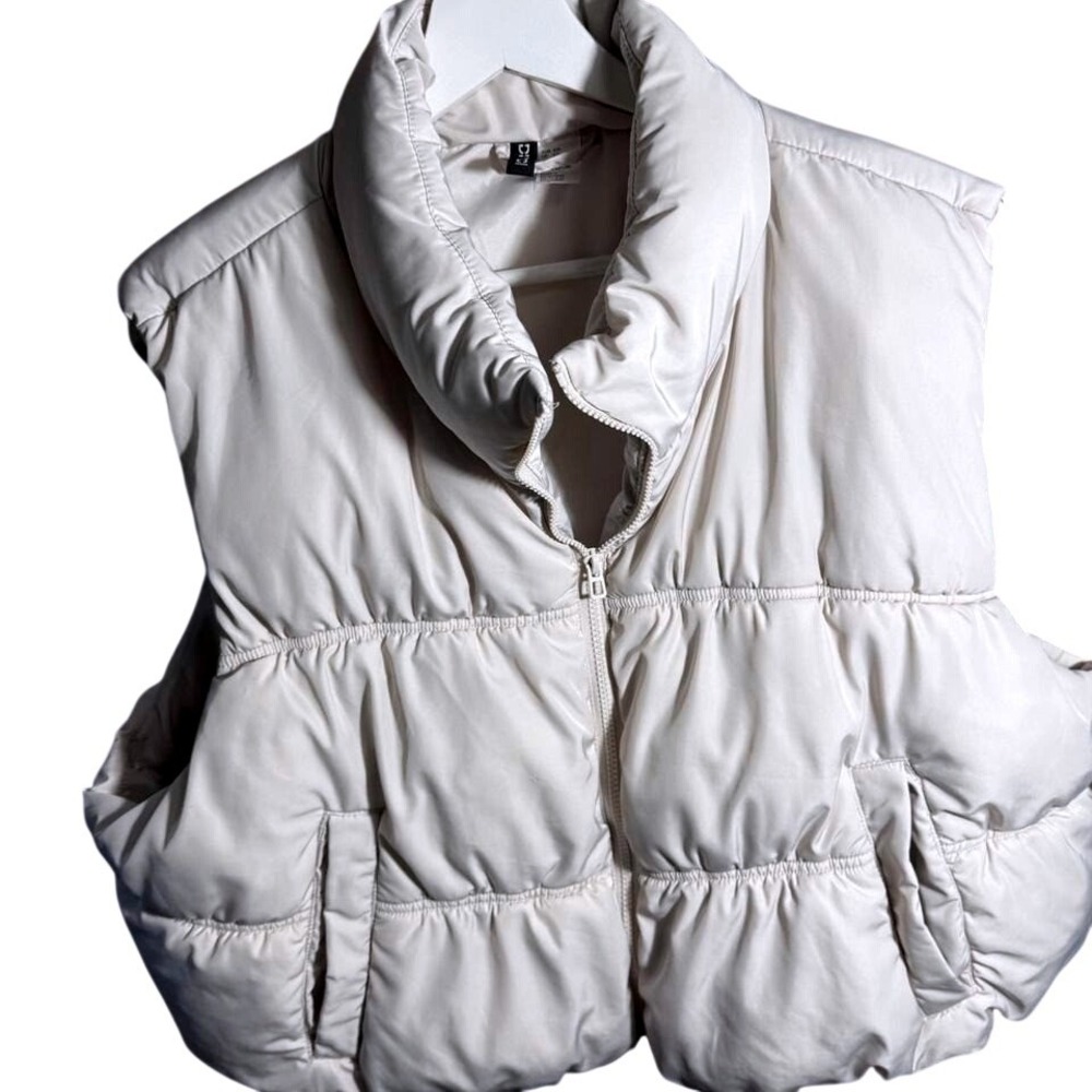H&M Divided Womens Puffer Vest Beige Full Zip Stand Collar Padded Gilet Size XXL